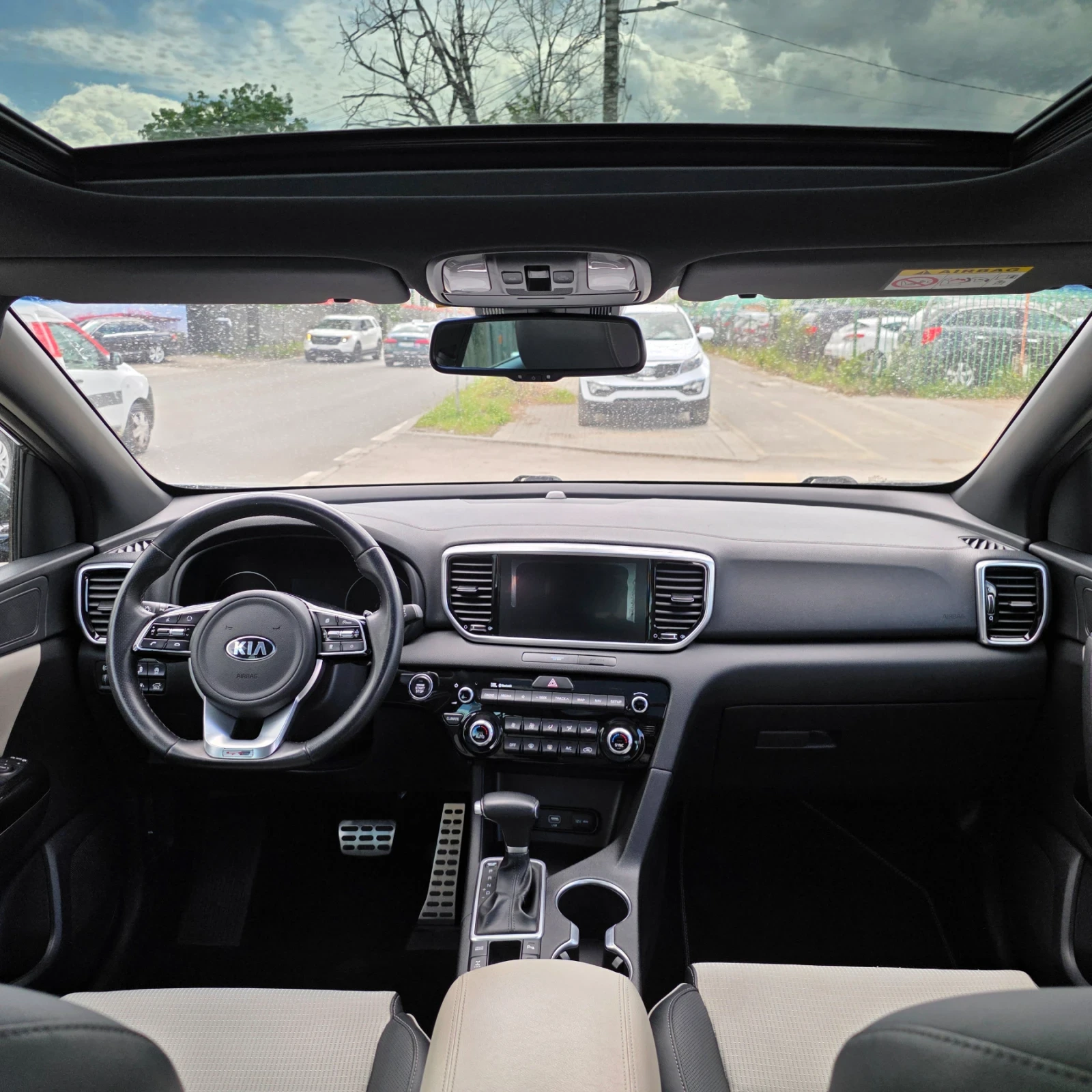 Kia Sportage 1.6CRDI GTLine AWD/PANORAMA/KEYLESS/JBL/KAMERA360!, снимка 11 - Автомобили и джипове - 54478181