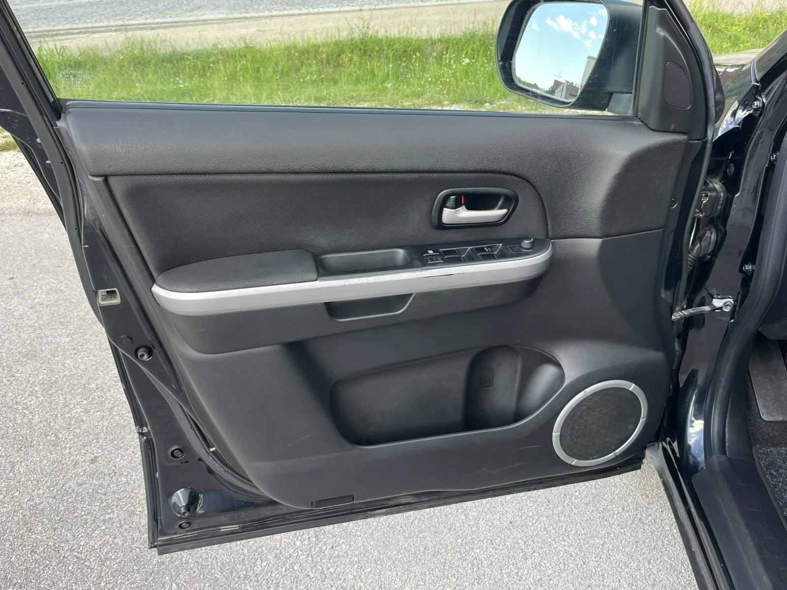 Suzuki Grand vitara FACE 1.9DCI 129кс 4Х4, БЪРЗИ И БАВНИ ВНОС ИТАЛИЯ, снимка 7 - Автомобили и джипове - 54857572