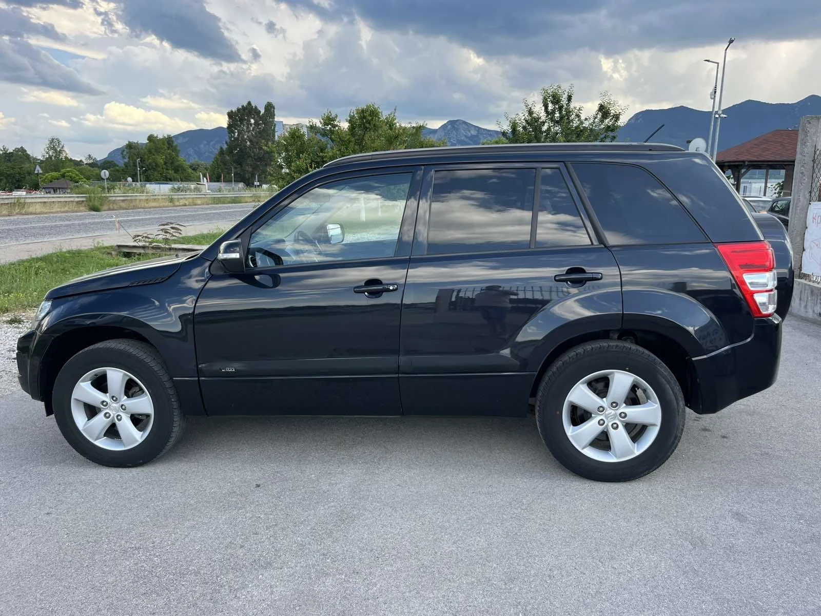 Suzuki Grand vitara FACE 1.9DCI 129кс 4Х4, БЪРЗИ И БАВНИ ВНОС ИТАЛИЯ, снимка 6 - Автомобили и джипове - 54857572