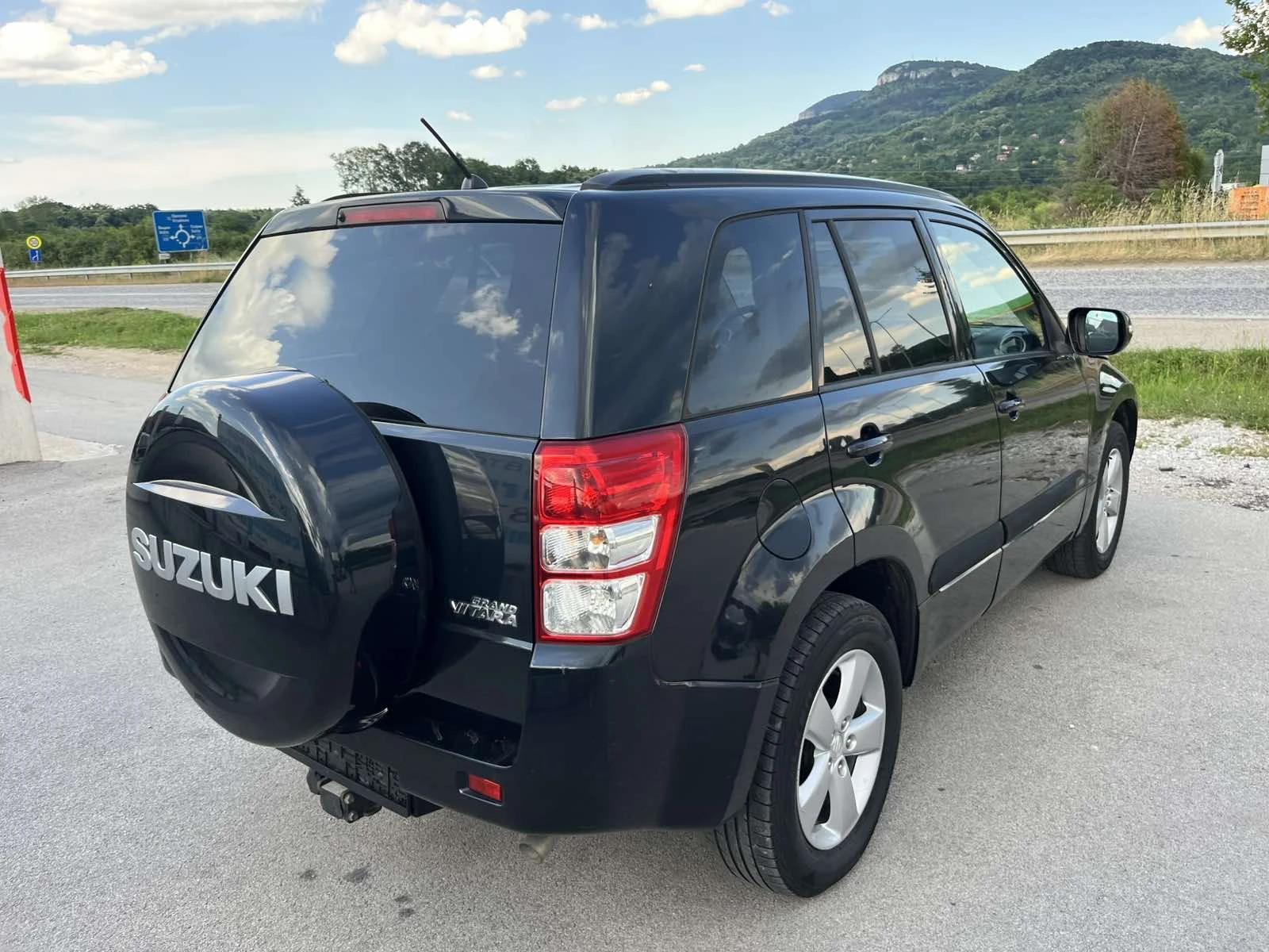 Suzuki Grand vitara FACE 1.9DCI 129кс 4Х4, БЪРЗИ И БАВНИ ВНОС ИТАЛИЯ, снимка 4 - Автомобили и джипове - 54857572