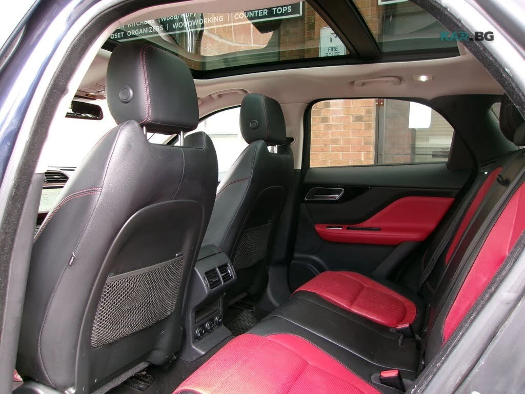 Jaguar F-PACE 35t R-Sport* АвтоКредит* (ЦЕНА ДО БГ), снимка 11 - Автомобили и джипове - 55266394