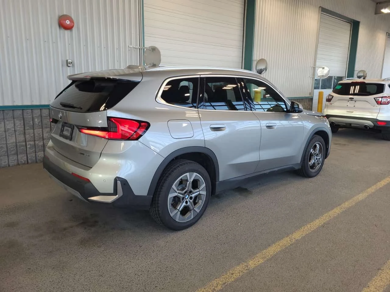 BMW X1 * XDRIVE28I * АВТОКРЕДИТ БЕЗ ПЪРВОНАЧАЛНА ВНОСКА* , снимка 3 - Автомобили и джипове - 55562426