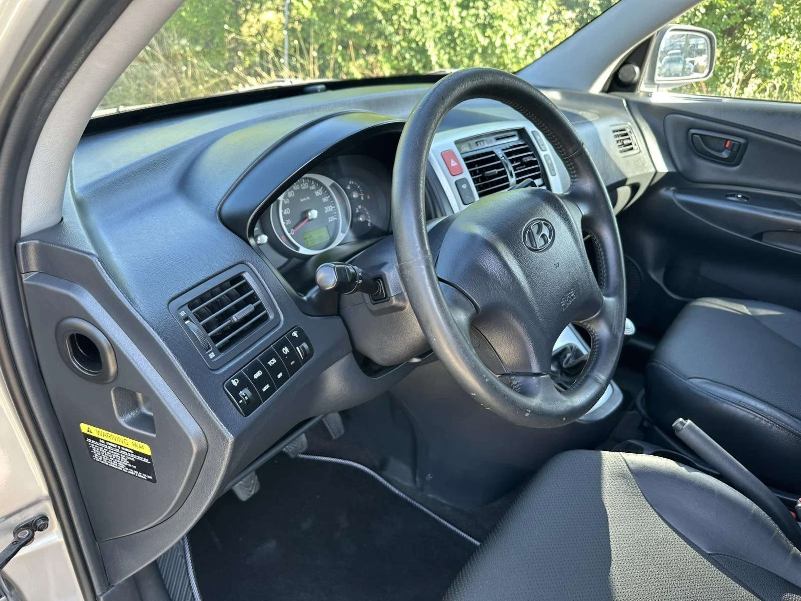Hyundai Tucson Hyundai Tucson 2.0 CRDi 111 к.с. 4x4 | 2006 г. | 2, снимка 10 - Автомобили и джипове - 55575042
