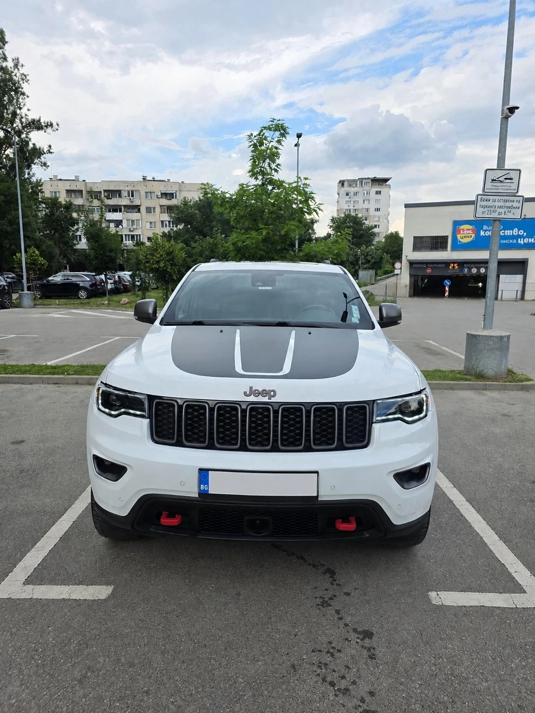 Jeep Grand cherokee Топ !!! TRAILHAWLK 5.7 HEMI LPG, снимка 3 - Автомобили и джипове - 55669250