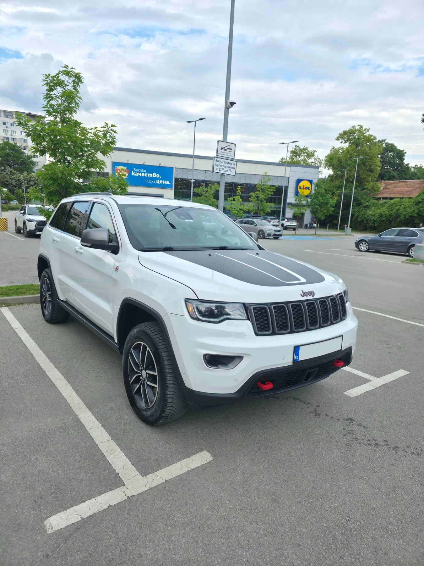 Jeep Grand cherokee Топ !!! TRAILHAWLK 5.7 HEMI LPG, снимка 2 - Автомобили и джипове - 55669250