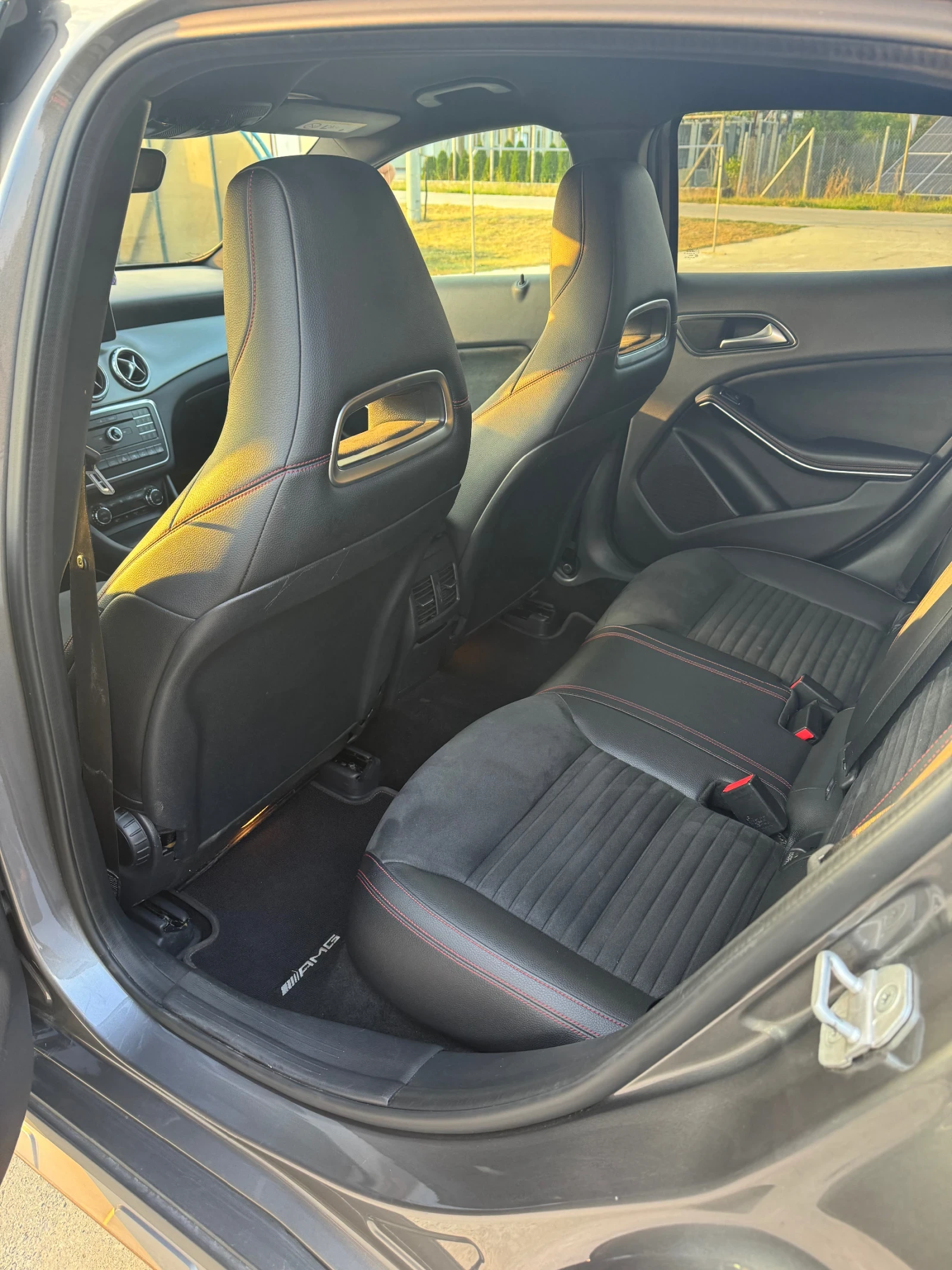 Mercedes-Benz GLA 220, снимка 5 - Автомобили и джипове - 56047805