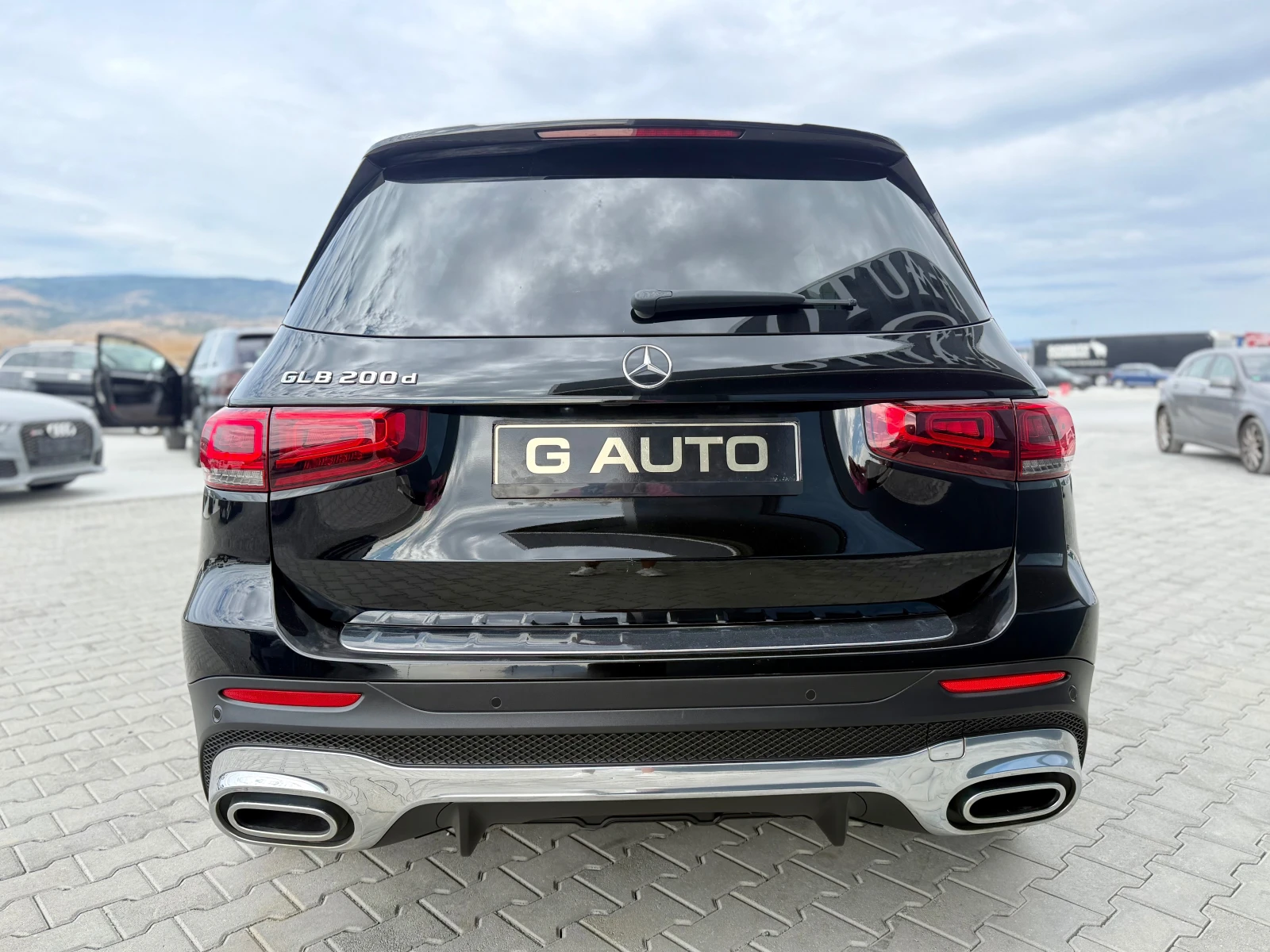 Mercedes-Benz GLB 200 2.0 cdi AMG PAKET Собствен лизинг !!!, снимка 6 - Автомобили и джипове - 56231610