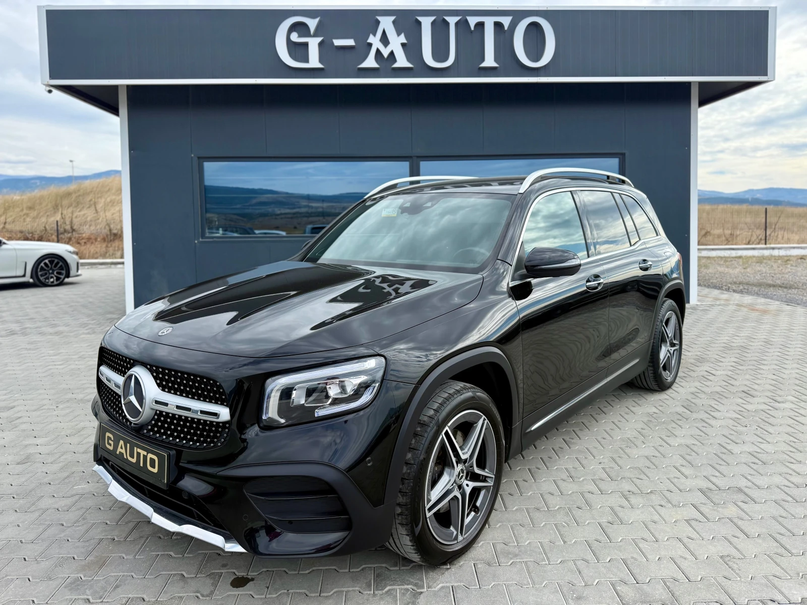 Mercedes-Benz GLB 200 2.0 cdi AMG PAKET Собствен лизинг !!!