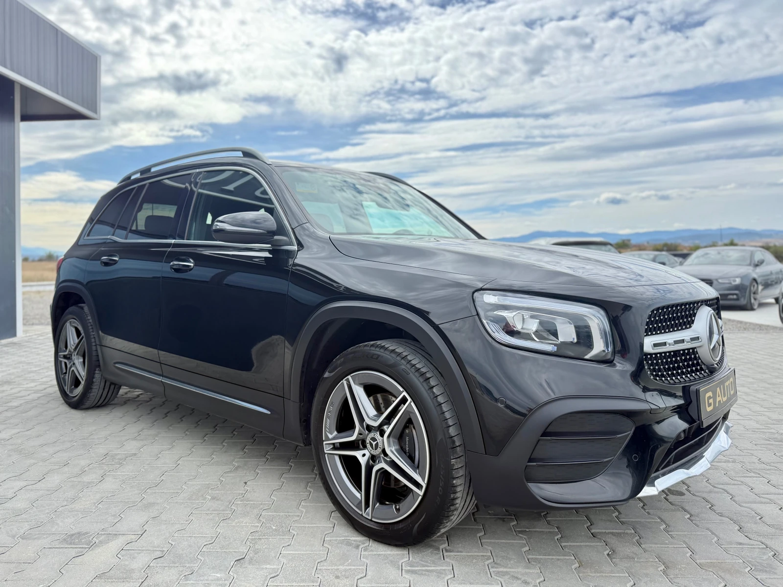 Mercedes-Benz GLB 200 2.0 cdi AMG PAKET Собствен лизинг !!!, снимка 3 - Автомобили и джипове - 56231610