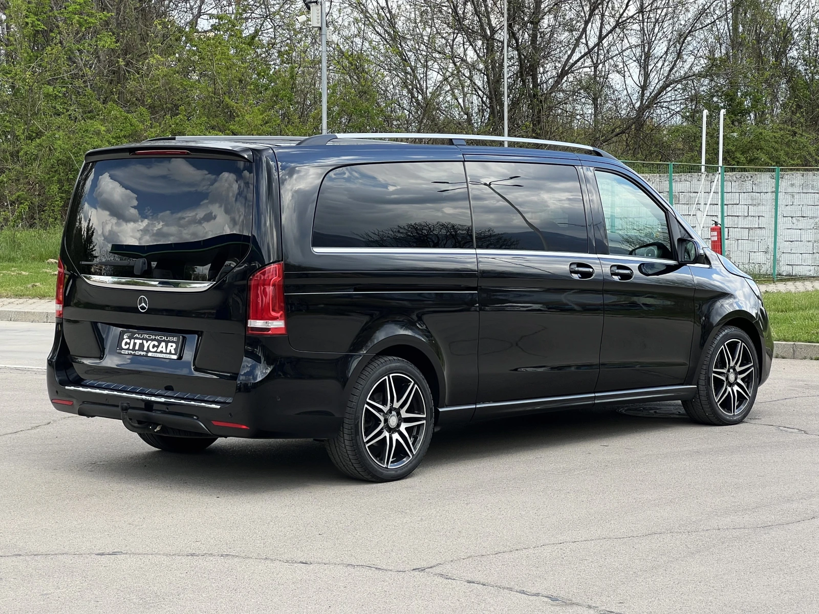 Mercedes-Benz V 250 d/ AMG/4M/ EXTRALONG/AVANTGARDE/360/BURM/8-МЕСТЕН/ - изображение 6