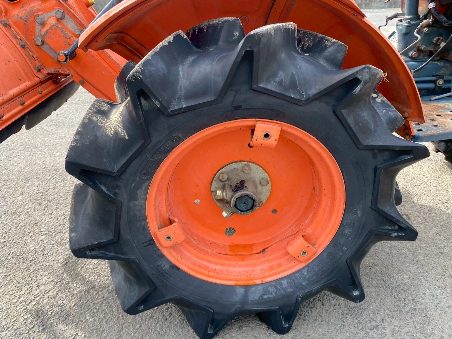 Трактор Kubota ZB7001D, снимка 8 - Селскостопанска техника - 54119741