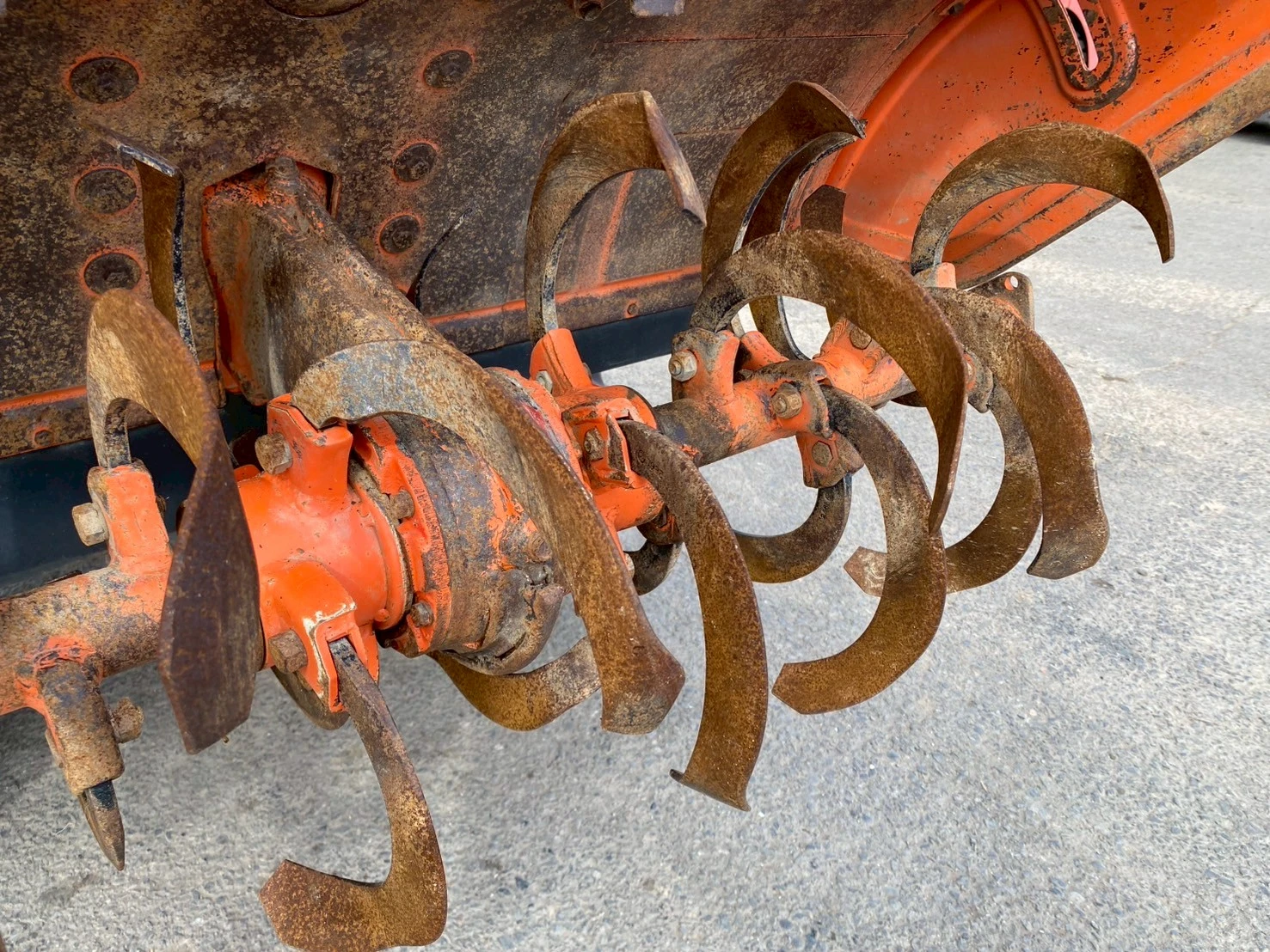 Трактор Kubota ZB7001D, снимка 6 - Селскостопанска техника - 54119741