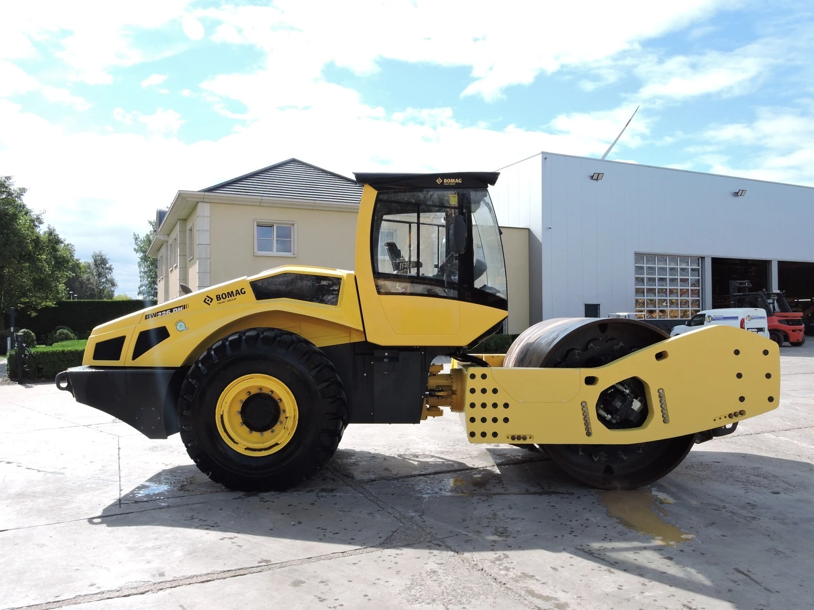 Валяк BOMAG BW 226 DH САМО 2800 МОТО ЧАСА ЛИЗИНГ