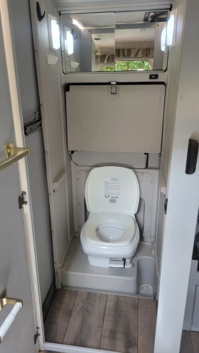 Кемпер VW Rialta Winnebago , снимка 8