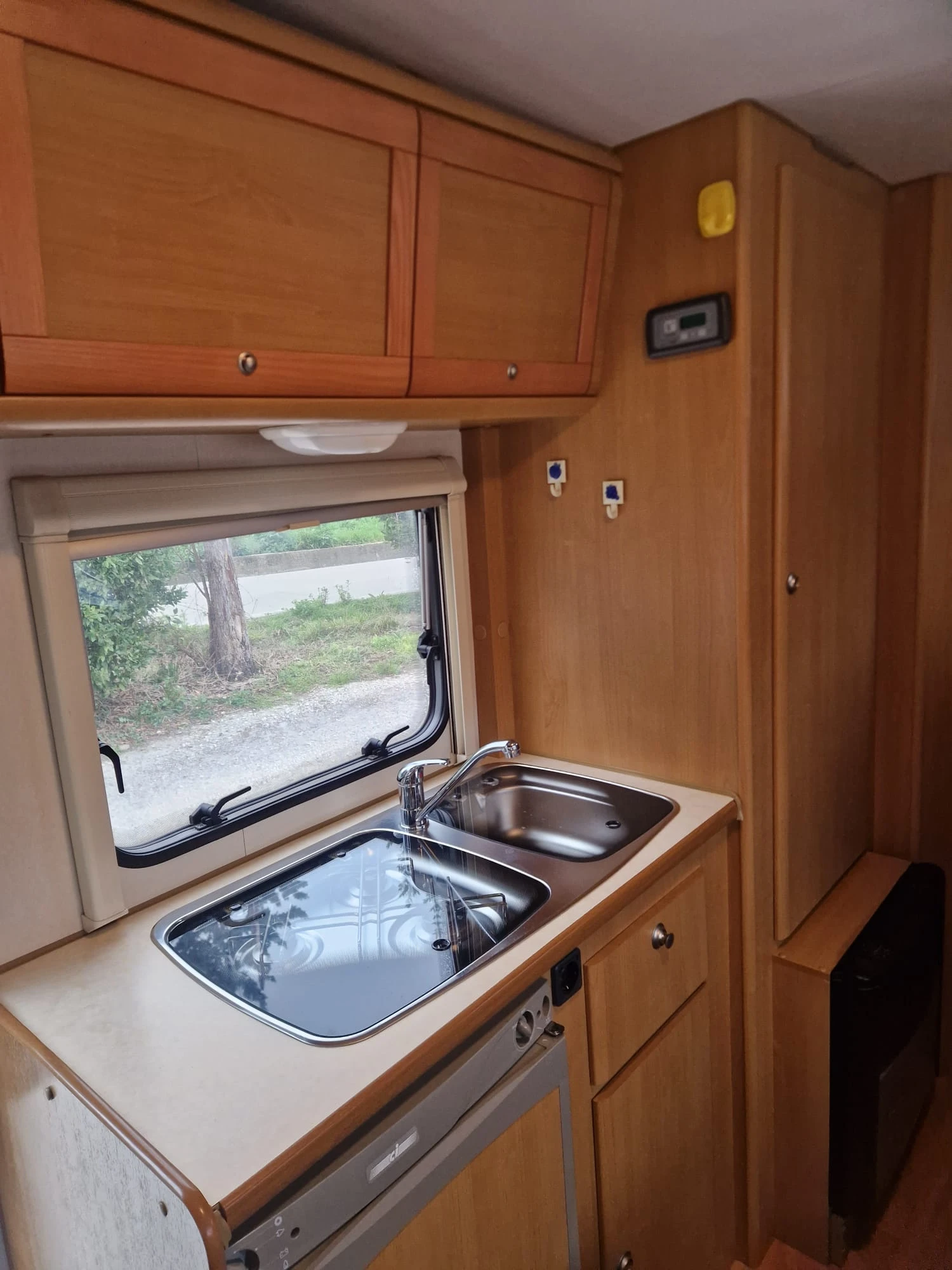 Кемпер Fiat Dukato 2.0JTD, снимка 8 - Каравани и кемпери - 53889997