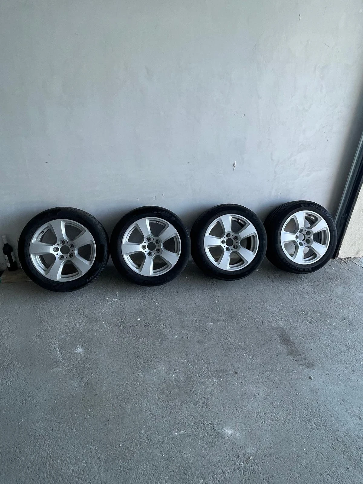 ���� � ������ 225/50R17 �� BMW 530 | Mobile.bg � ����������� 1
