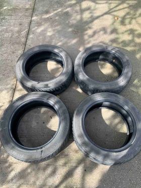 Гуми Зимни 215/55R17