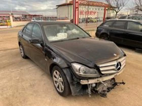Mercedes-Benz C 220 2.2 CDI, снимка 2