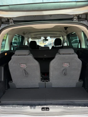 Peugeot 5008 1.6HDI НАВИ ЛЕД 7МЕСТА ЛИЗИНГ ВИДЕО , снимка 7