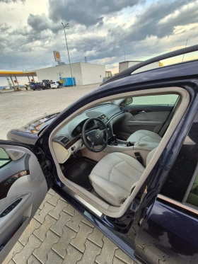 Mercedes-Benz E 220, снимка 7