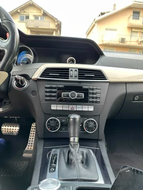 Mercedes-Benz C 220 AMG pack / Edition line , снимка 15