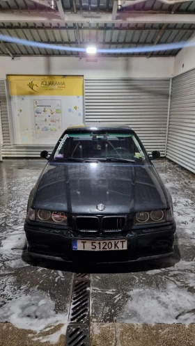     BMW 318 E36 318i