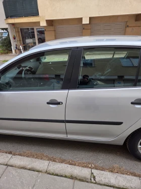 VW Golf 5, снимка 11 - Автомобили и джипове - 51794987