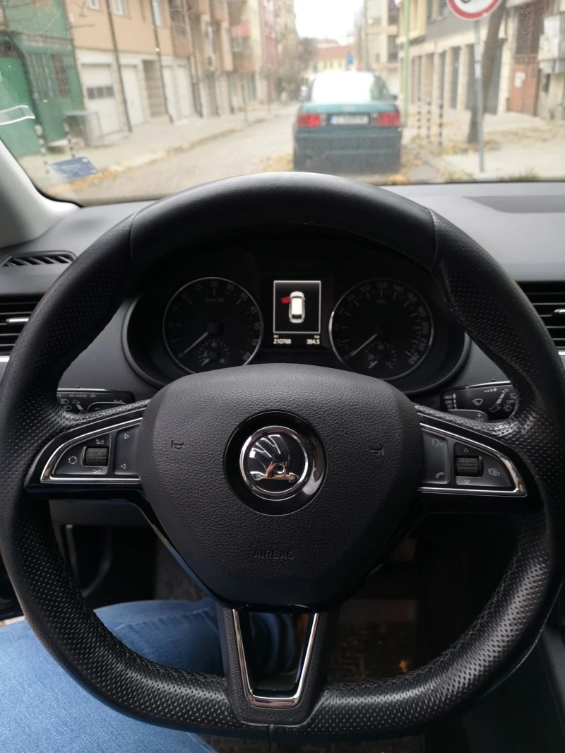 Skoda Octavia 1.6 TDI 105 h.p. 7DSG, снимка 10 - Автомобили и джипове - 47229207