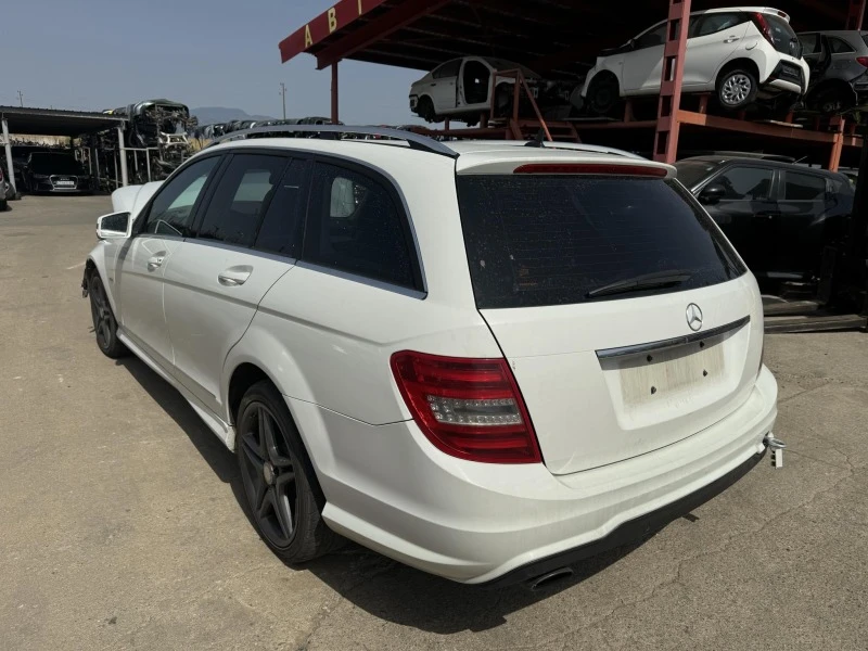 Mercedes-Benz C 220 2.2, снимка 1 - Автомобили и джипове - 46444030