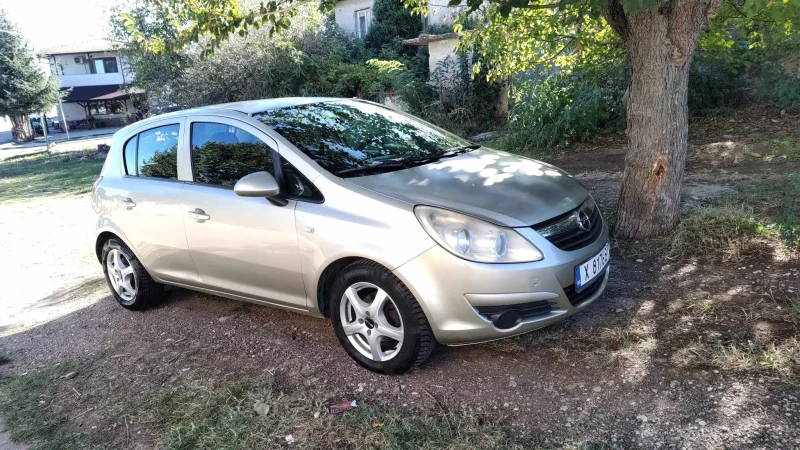 Opel Corsa, снимка 1 - Автомобили и джипове - 47513086