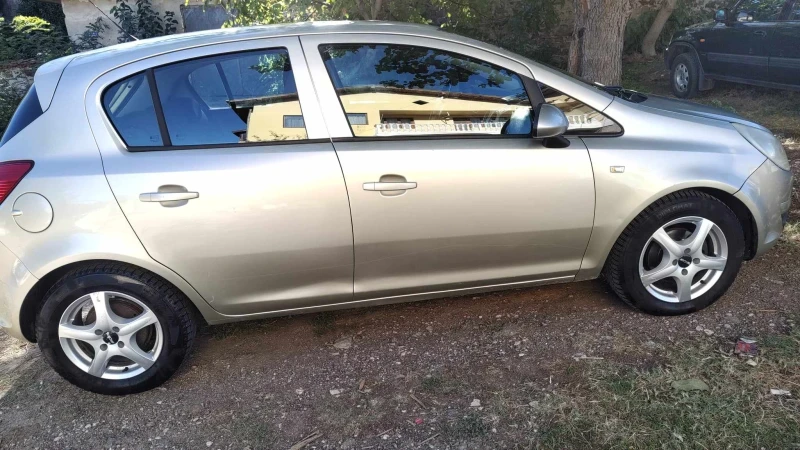 Opel Corsa, снимка 2 - Автомобили и джипове - 47513086