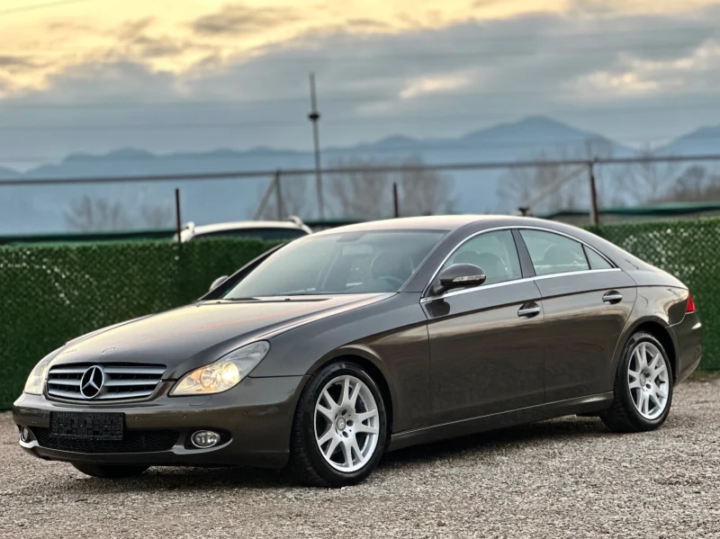 Mercedes-Benz CLS 320 CDI * NAVI* XENON* НА ПРУЖИНИ* , снимка 1 - Автомобили и джипове - 48358910