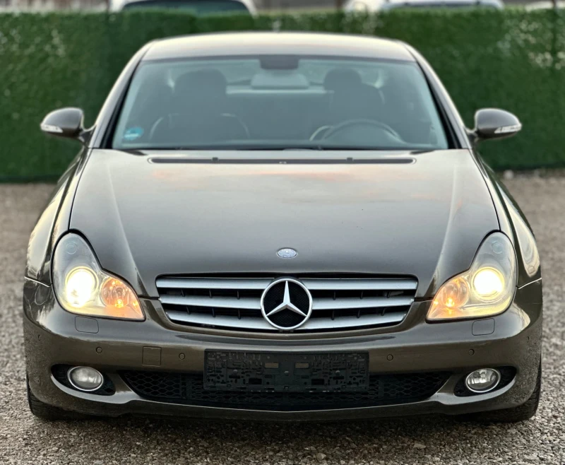 Mercedes-Benz CLS 320 CDI * NAVI* XENON* НА ПРУЖИНИ* , снимка 2 - Автомобили и джипове - 48358910