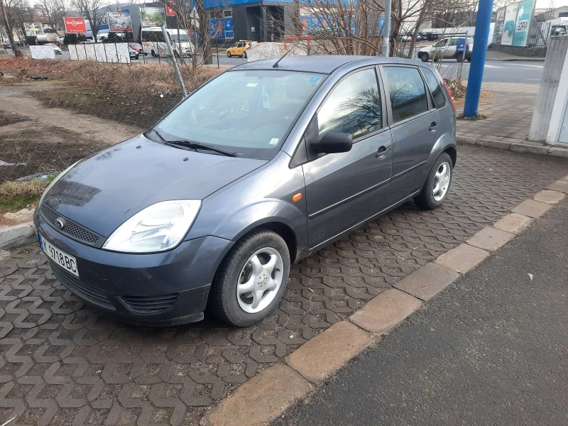 Ford Fiesta 1.4, снимка 4 - Автомобили и джипове - 48820435