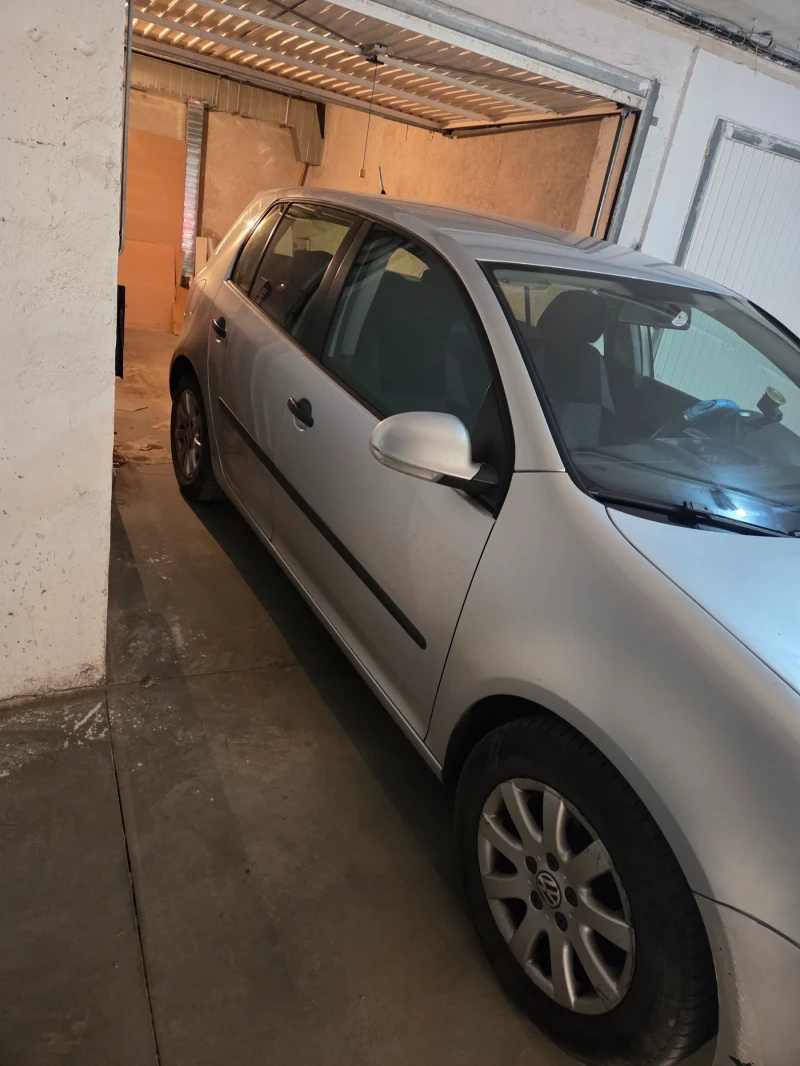 VW Golf 5, снимка 2 - Автомобили и джипове - 51794987