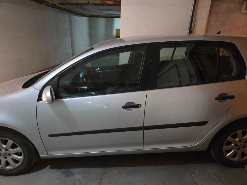 VW Golf 5, снимка 5 - Автомобили и джипове - 51794987
