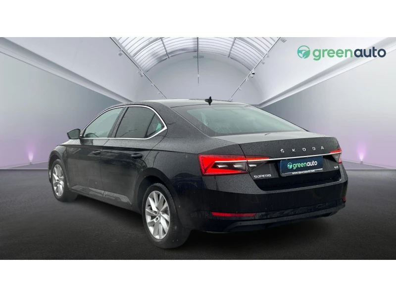 Skoda Superb 2.0 TDi DSG Style 4x4, Месечна вноска от 799 лв., снимка 2 - Автомобили и джипове - 52563832