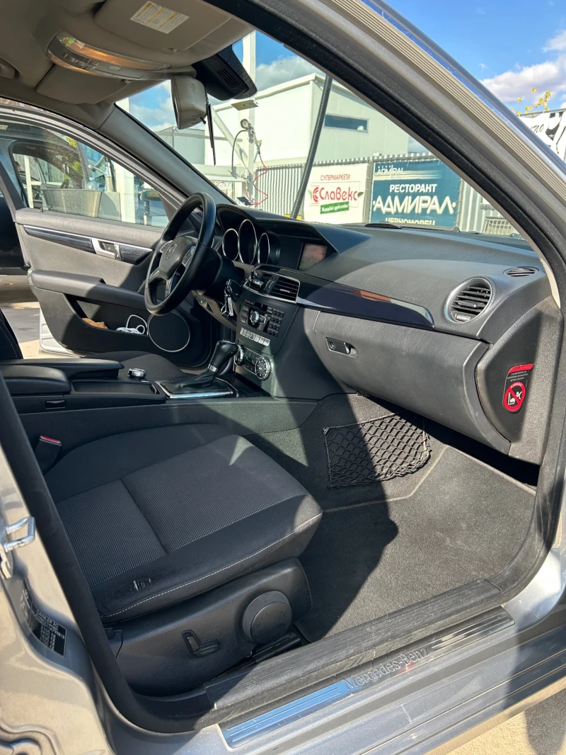 Mercedes-Benz C 200, снимка 5 - Автомобили и джипове - 52766529
