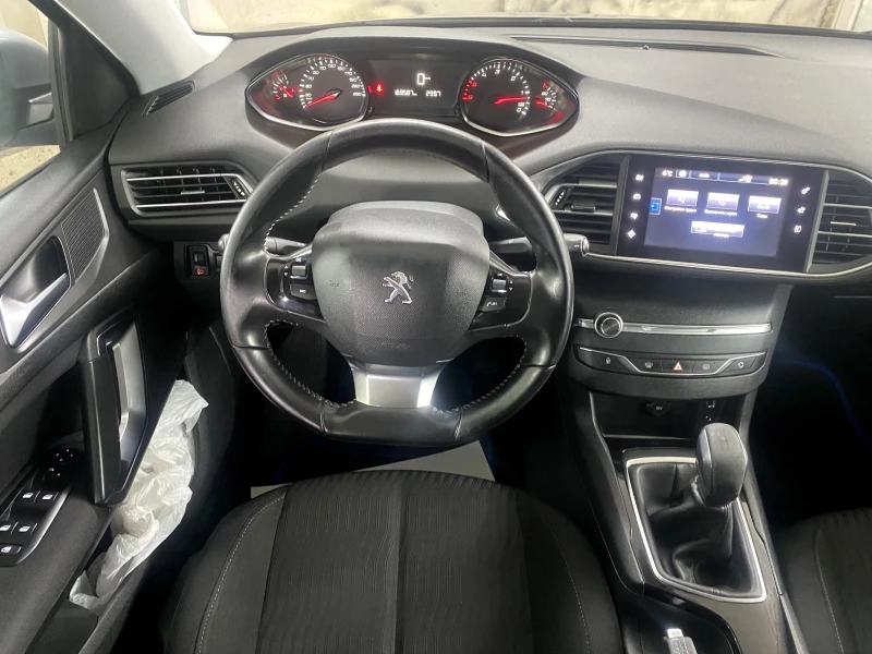 Peugeot 308 1.6HDI Hatchback, снимка 7 - Автомобили и джипове - 52890523