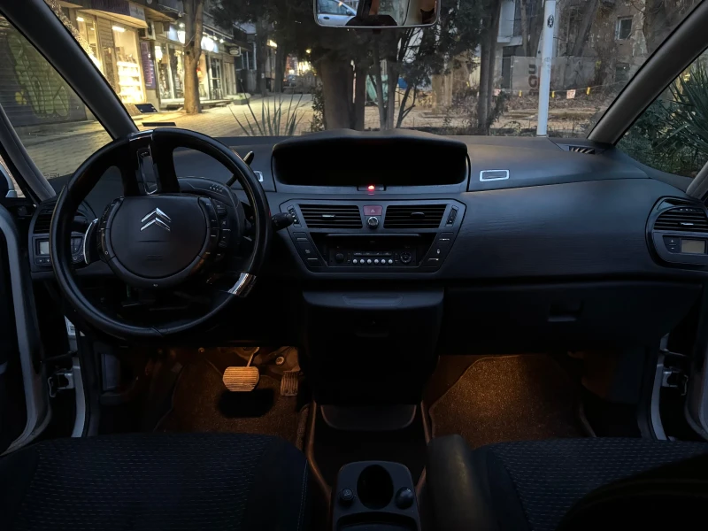 Citroen Grand C4 Picasso, снимка 2 - Автомобили и джипове - 53180253