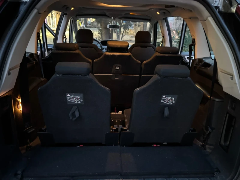 Citroen Grand C4 Picasso, снимка 3 - Автомобили и джипове - 53180253