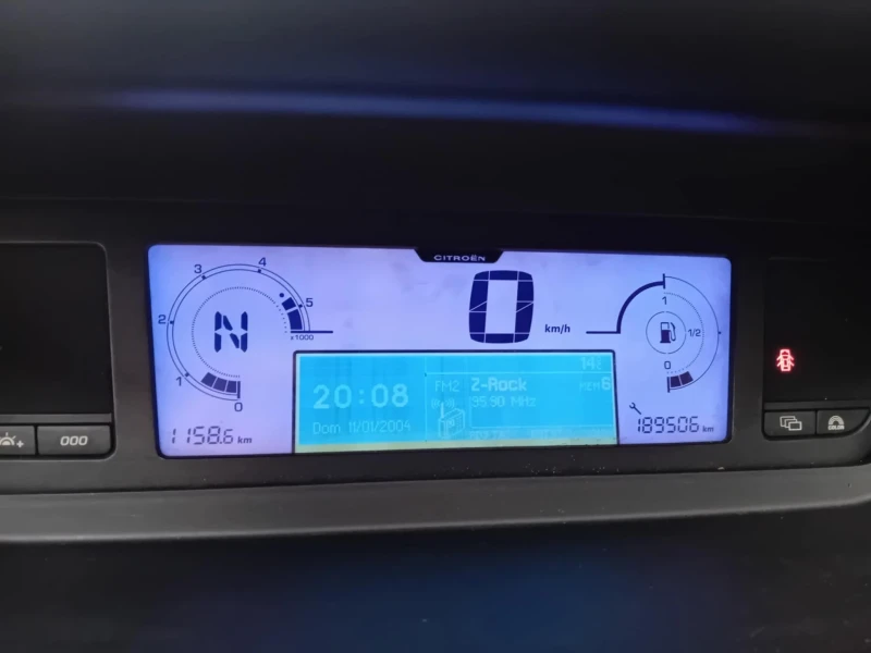 Citroen Grand C4 Picasso, снимка 17 - Автомобили и джипове - 53180253