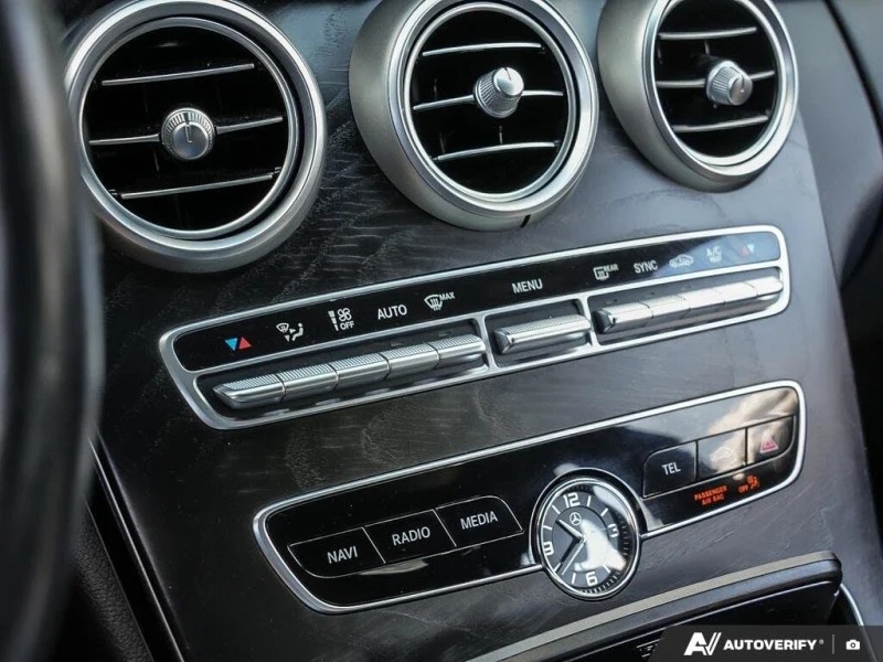 Mercedes-Benz C 300 AMG-Optic* CARFAX* АвтоКредит* (ЦЕНА ДО БГ), снимка 12 - Автомобили и джипове - 53206289