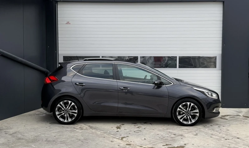Kia Ceed, снимка 4 - Автомобили и джипове - 53598427