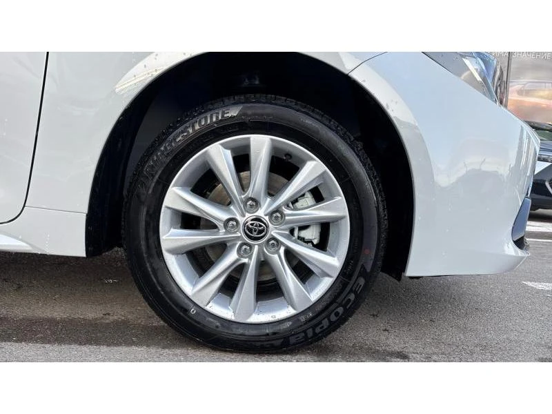 Toyota Corolla 1.8 HSD TS Executive MY25 - НОВА, снимка 16 - Автомобили и джипове - 53596287