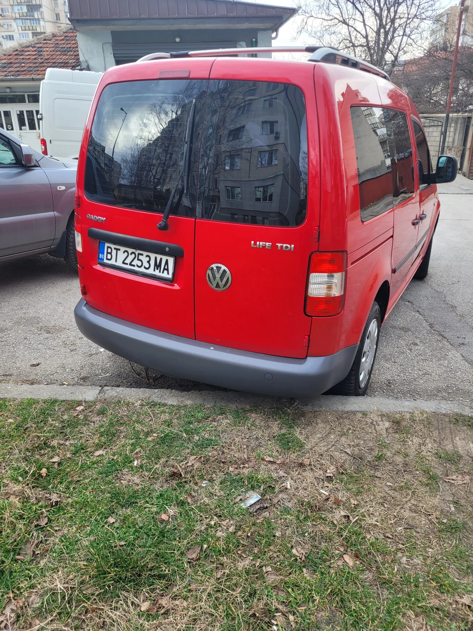 VW Caddy 1.9 - изображение 4