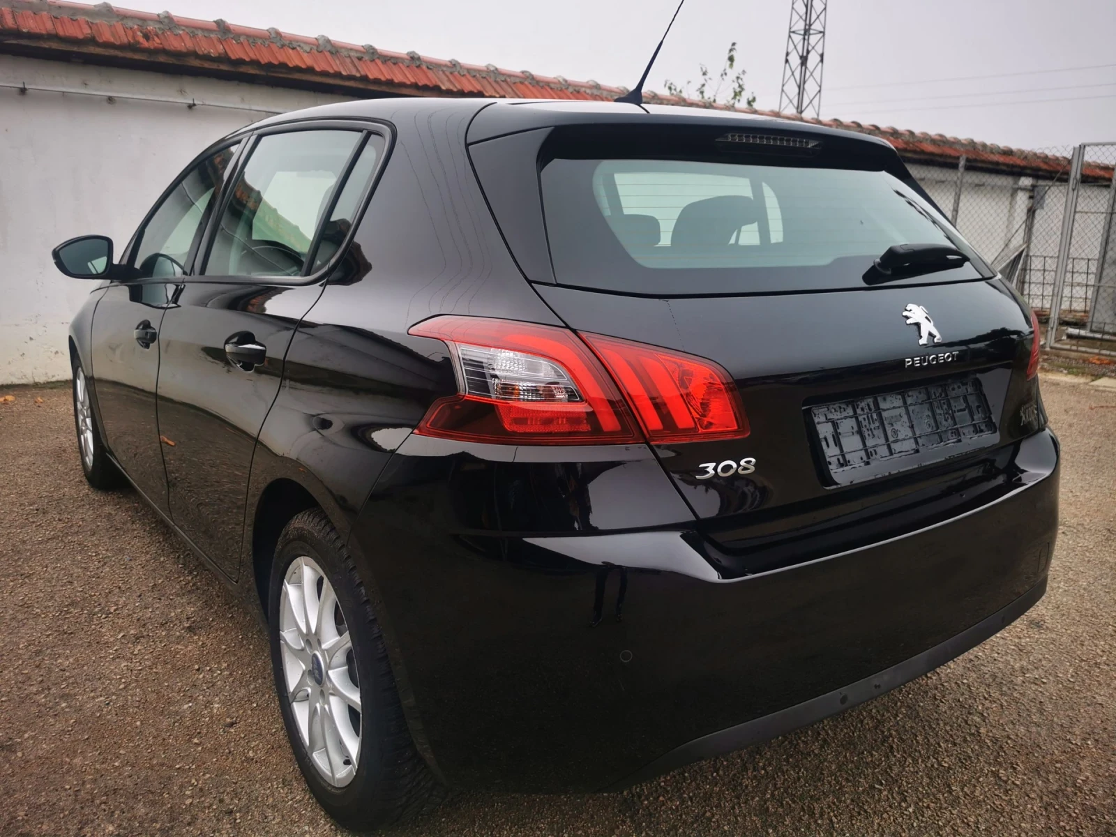 Peugeot 308 1.2 - изображение 3