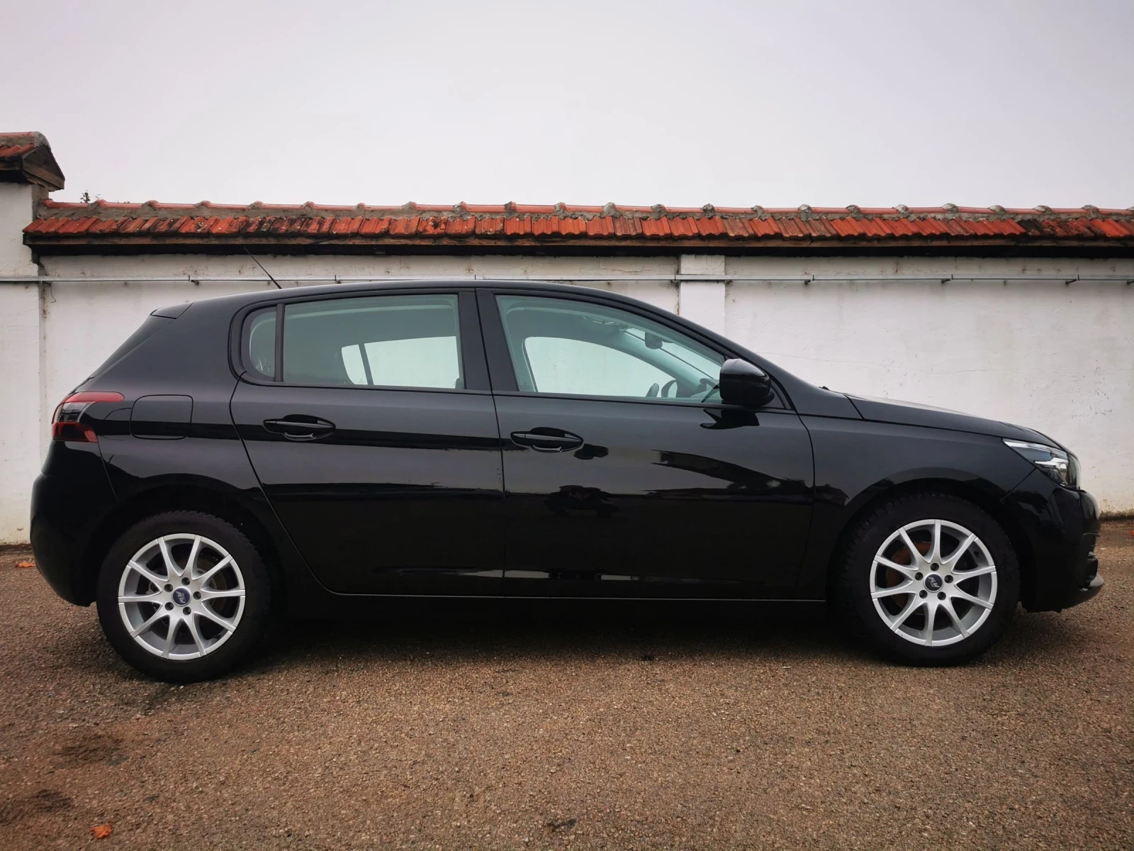 Peugeot 308 1.2 - изображение 6