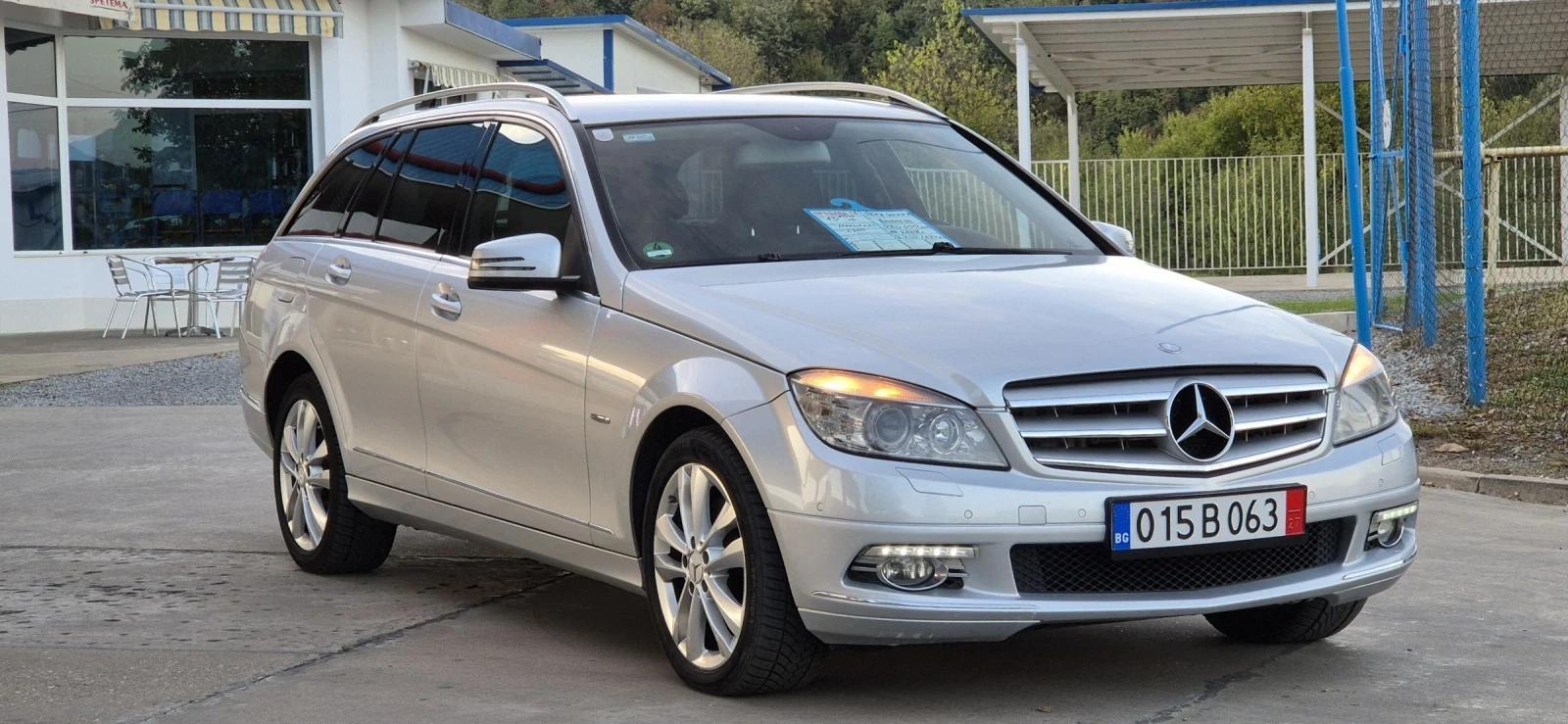 Mercedes-Benz C 320 3.2CDI V6* АВТОМАТИК* 4Х4* НАВИГАЦИЯ - [1] 