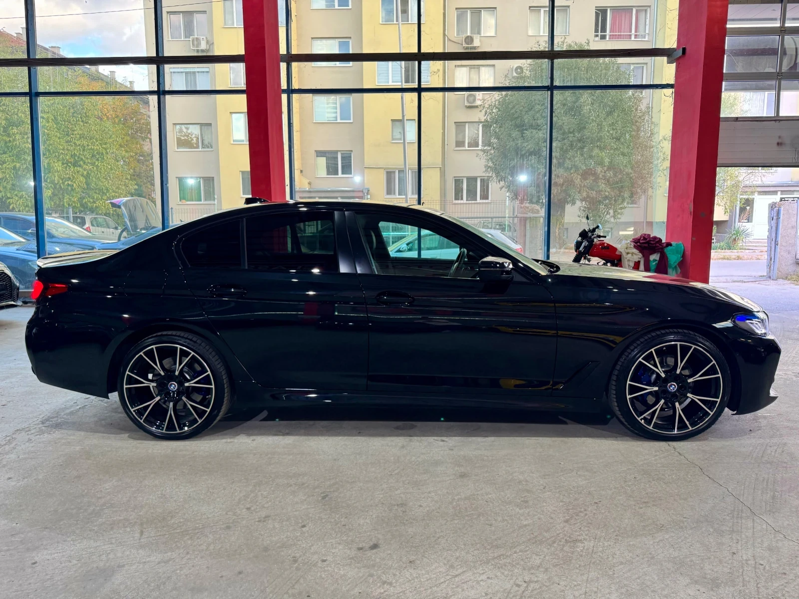 BMW 530 D* Facelift* M5 Paket - изображение 4